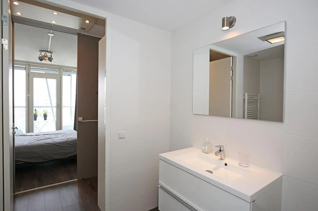 Calypso 1 Bedroom Apartment With Parking And Gym 826 Rotterdam